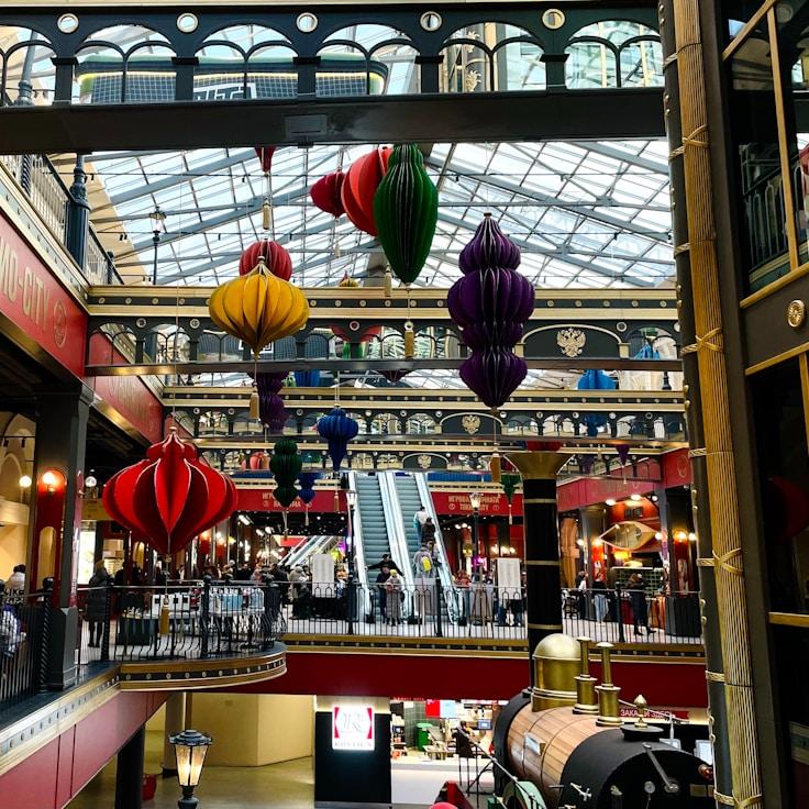 Family-friendly shopping and daily life in United Kingdom